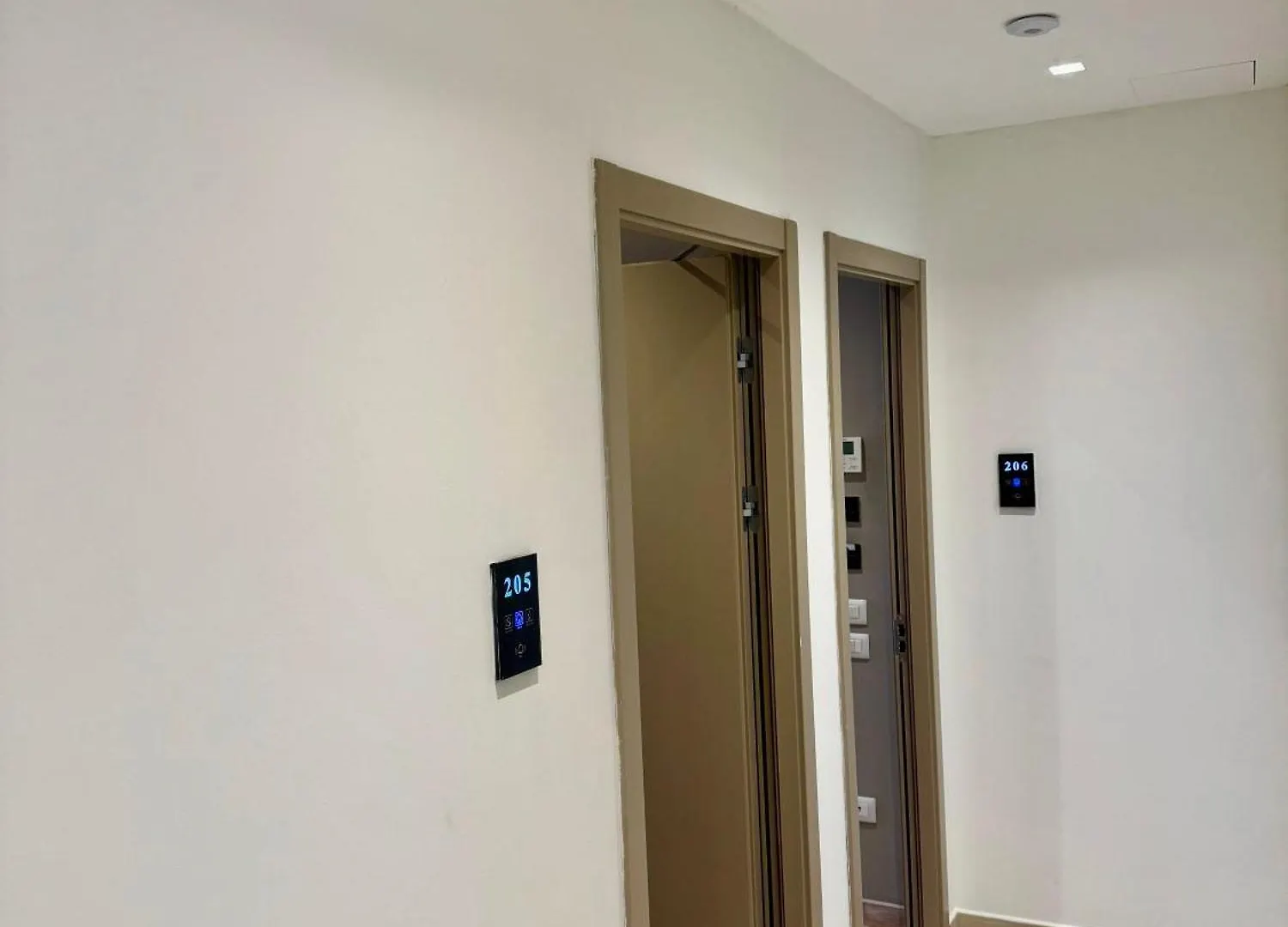 Green Condo Hotel Palase アパートホテル
