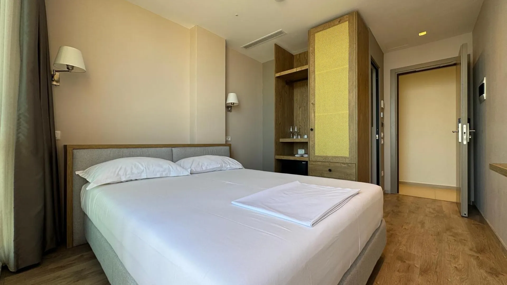 Green Condo Hotel Palase Apartahotel Palasë
